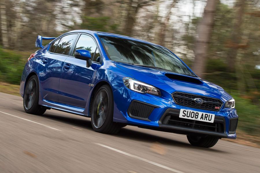  Subaru WRX STI Final Edition 2018 года  (UK) (фото 9 из 14)